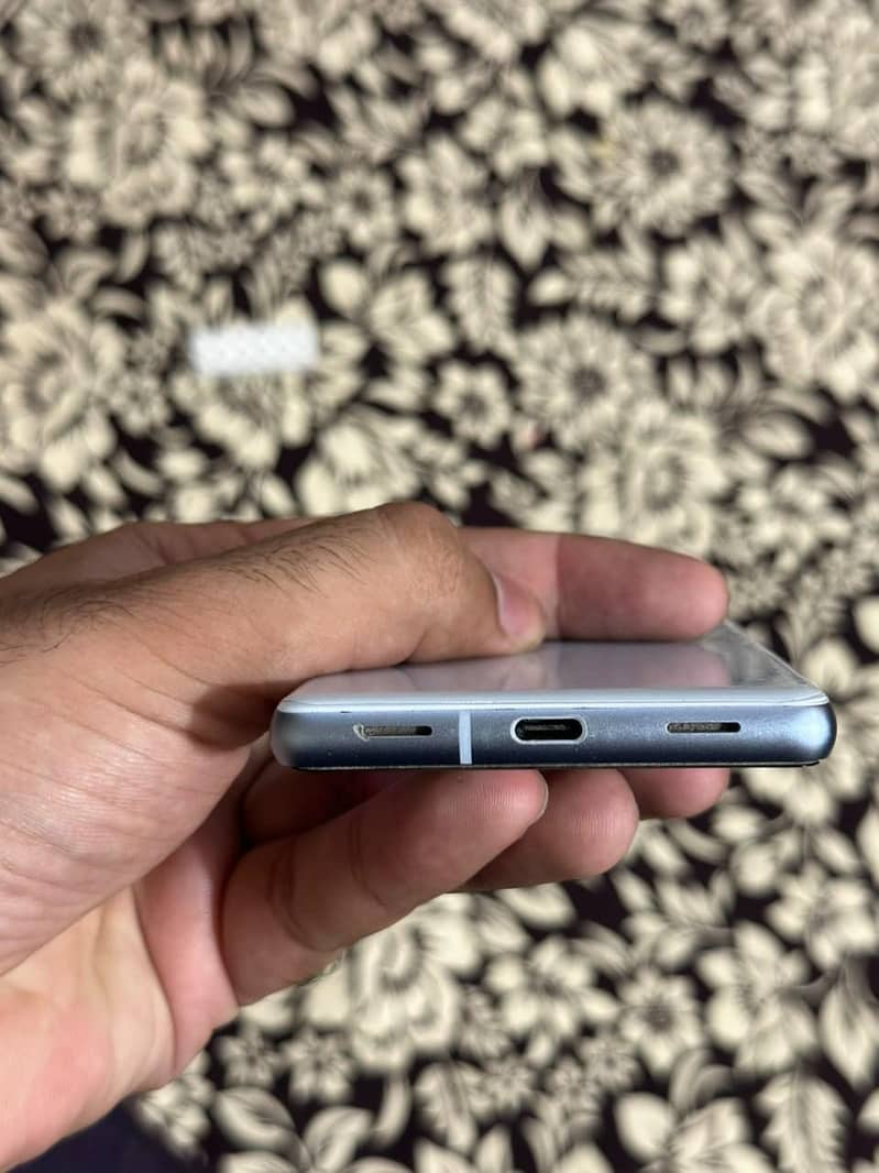 Google Pixel 7a 3