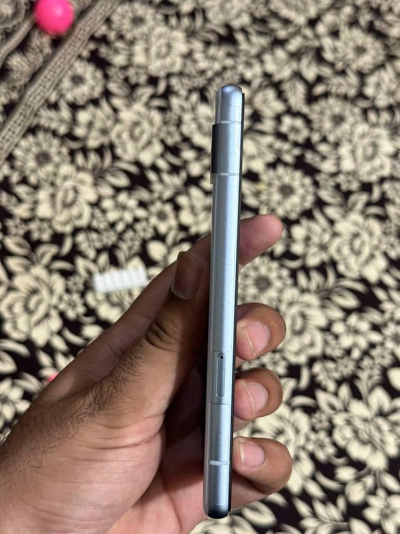 Google Pixel 7a 4