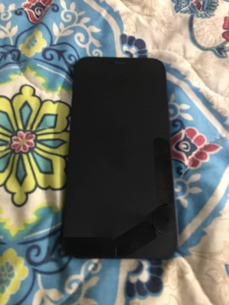 iPhone 12 7