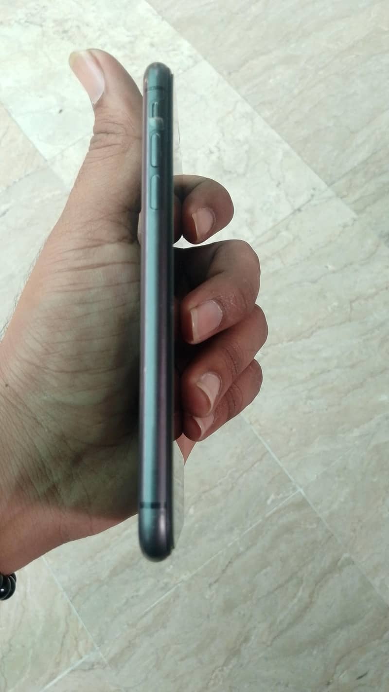 Apple iPhone 11 1