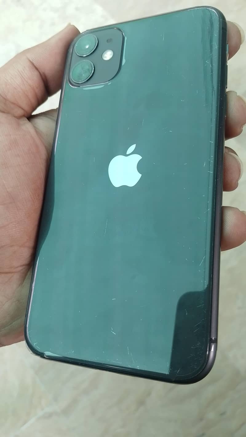Apple iPhone 11 3