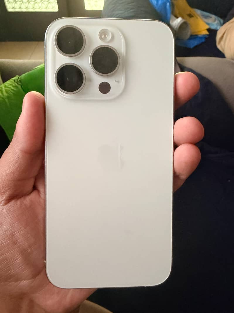 Apple iPhone 15 Pro with box 0