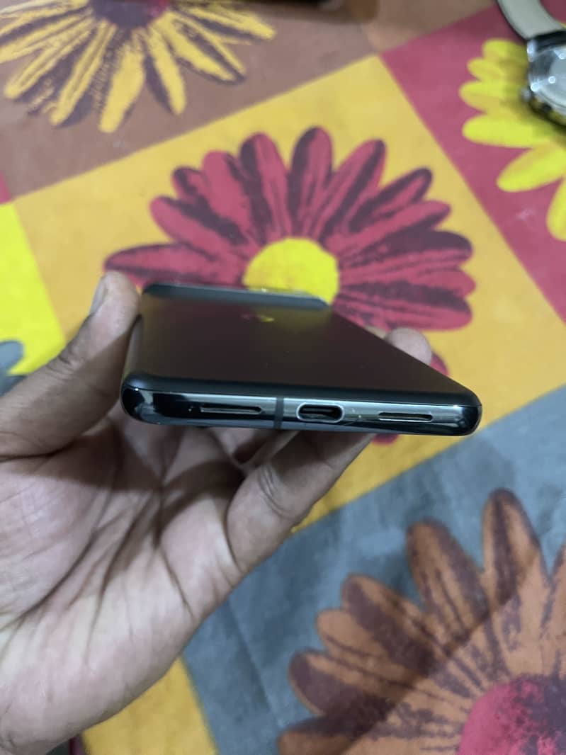 Google Pixel 8 Pro 6