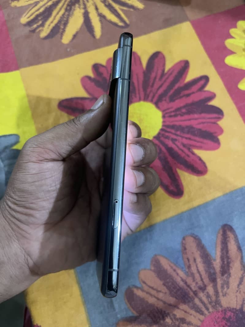 Google Pixel 8 Pro 10
