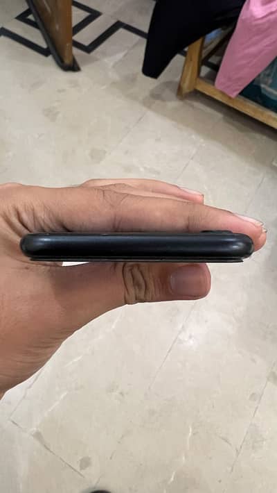 Apple iPhone SE