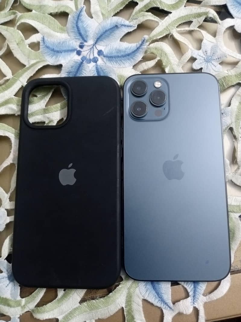Apple iPhone 12 Pro Max 2