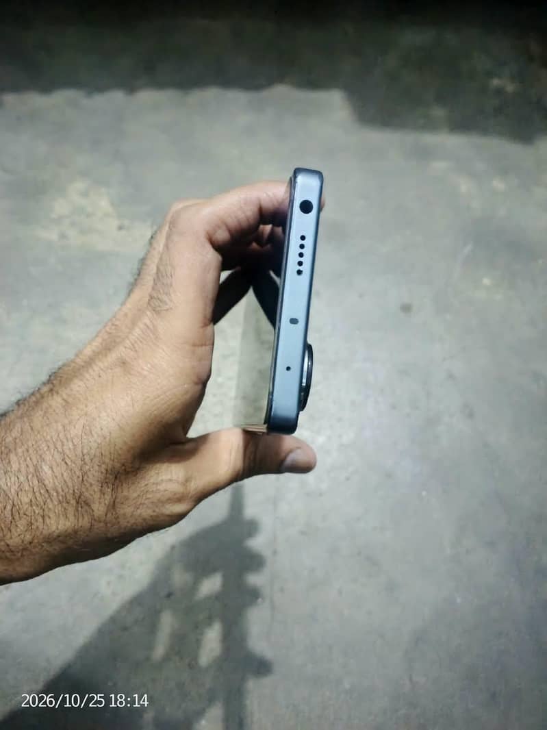 Xiaomi Redmi Note 13 Pro 4