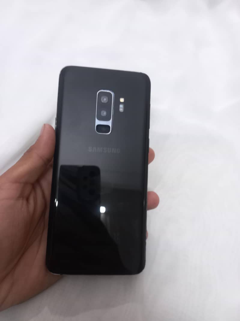 Samsung Mobile S9 Plus 1