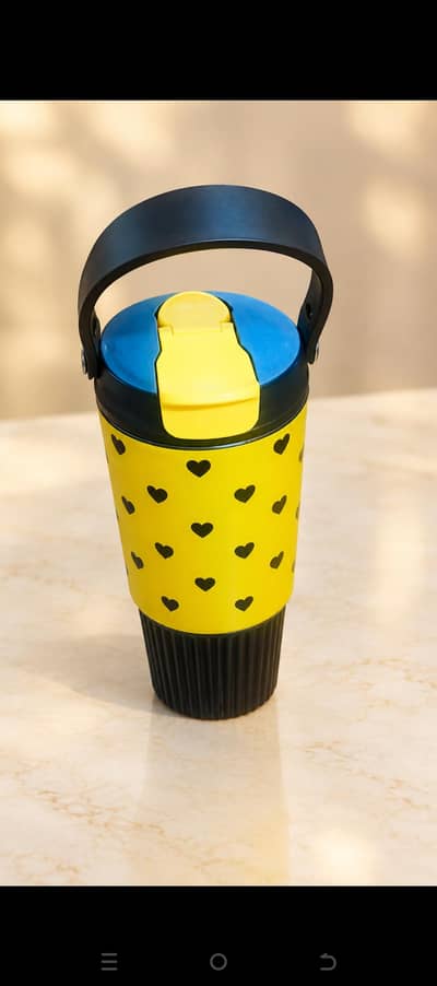 Hot and cool tumbler
