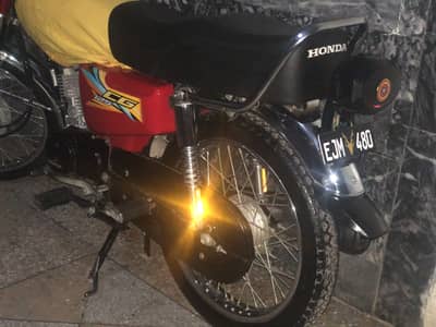 1500 km chali -26-model-only show room condition-