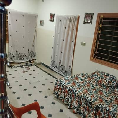 ONE SINGLE ROOM FOR RENT ONLY FOR GIRLS STUDENTS OR LADIES