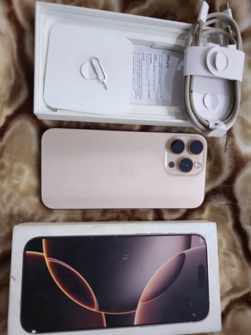 Apple iPhone 16 Pro Max 1