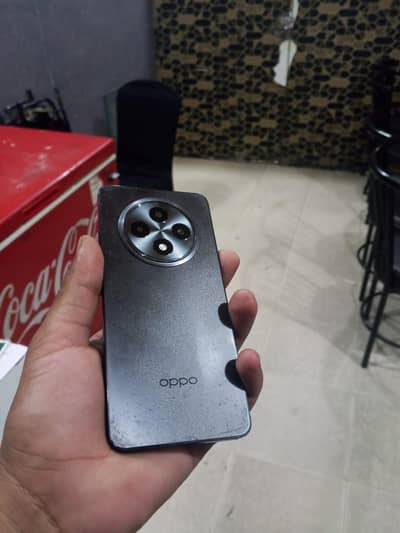 OPPO Reno 12f
