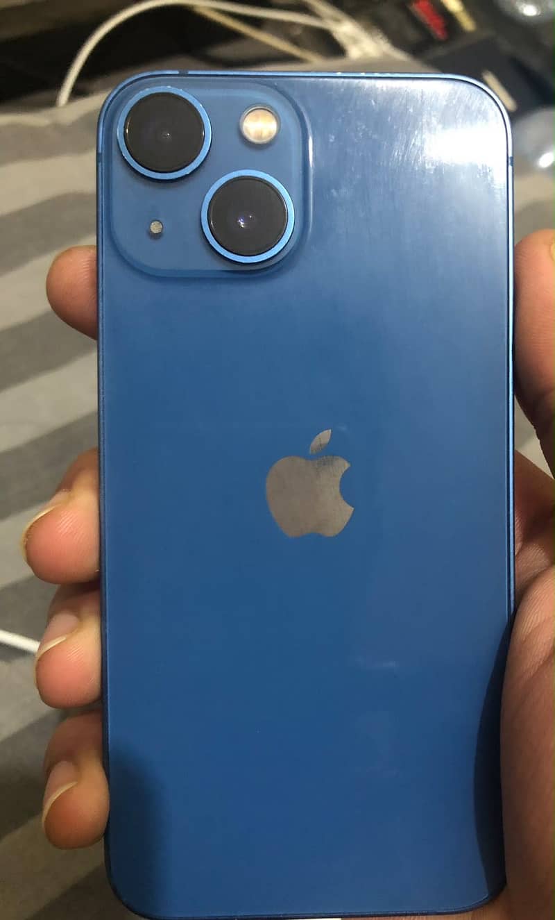Apple iPhone 13 mini 0
