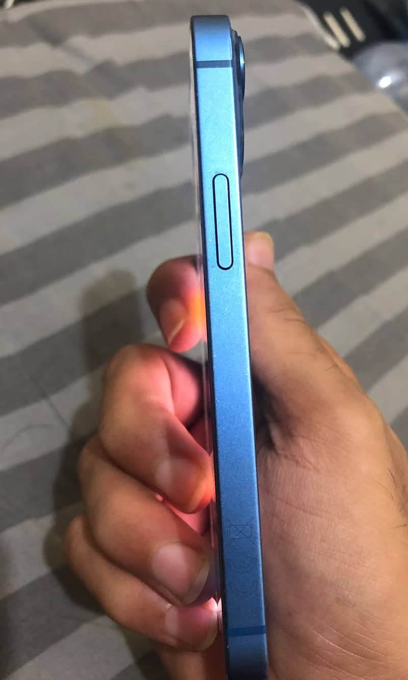 Apple iPhone 13 mini 2