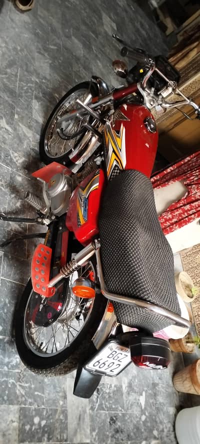 CG125