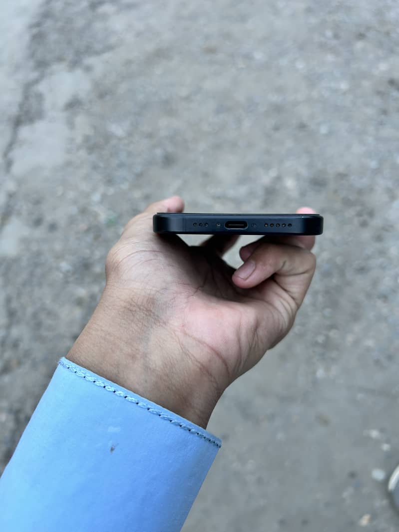 Apple iPhone 15 0