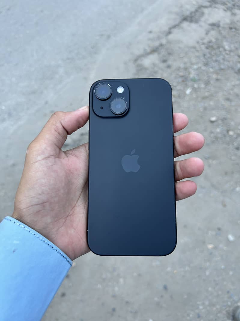 Apple iPhone 15 4