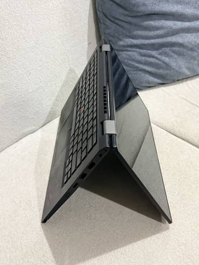 Lenovo Thinkpad yoga i5 10th generation x360
