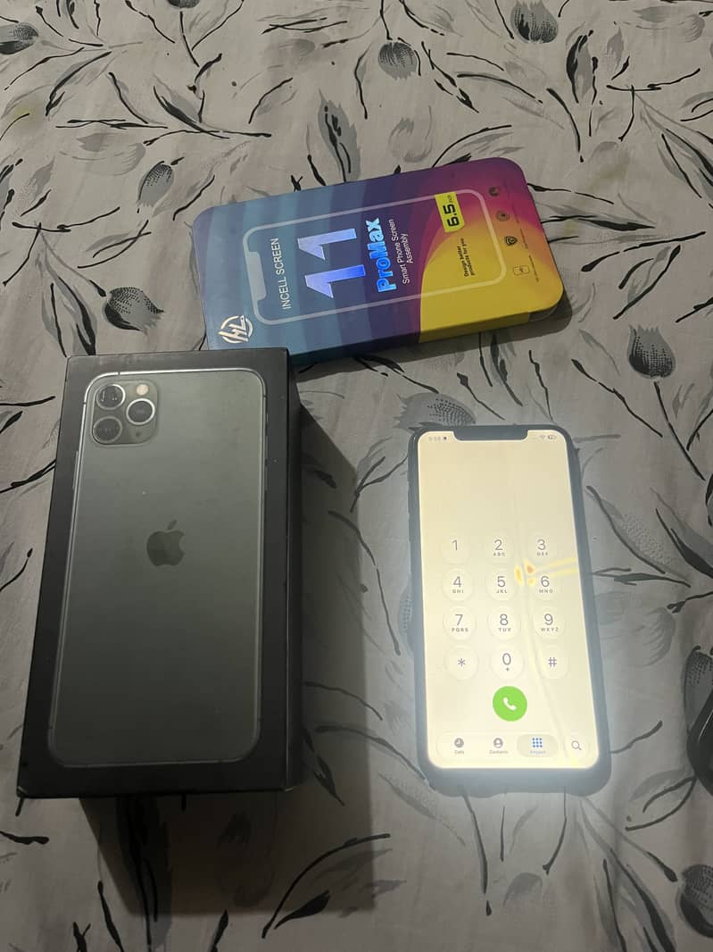Apple iPhone 11 Pro Max 4