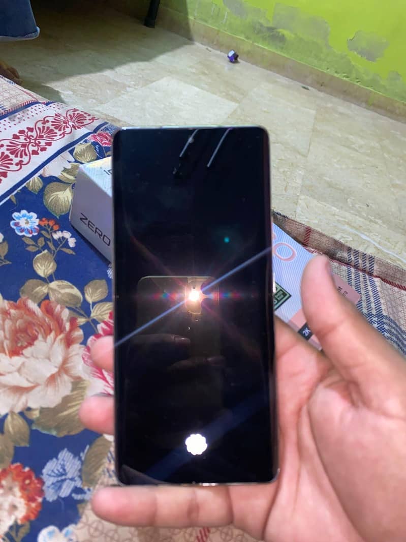 Infinix Zero 30 1