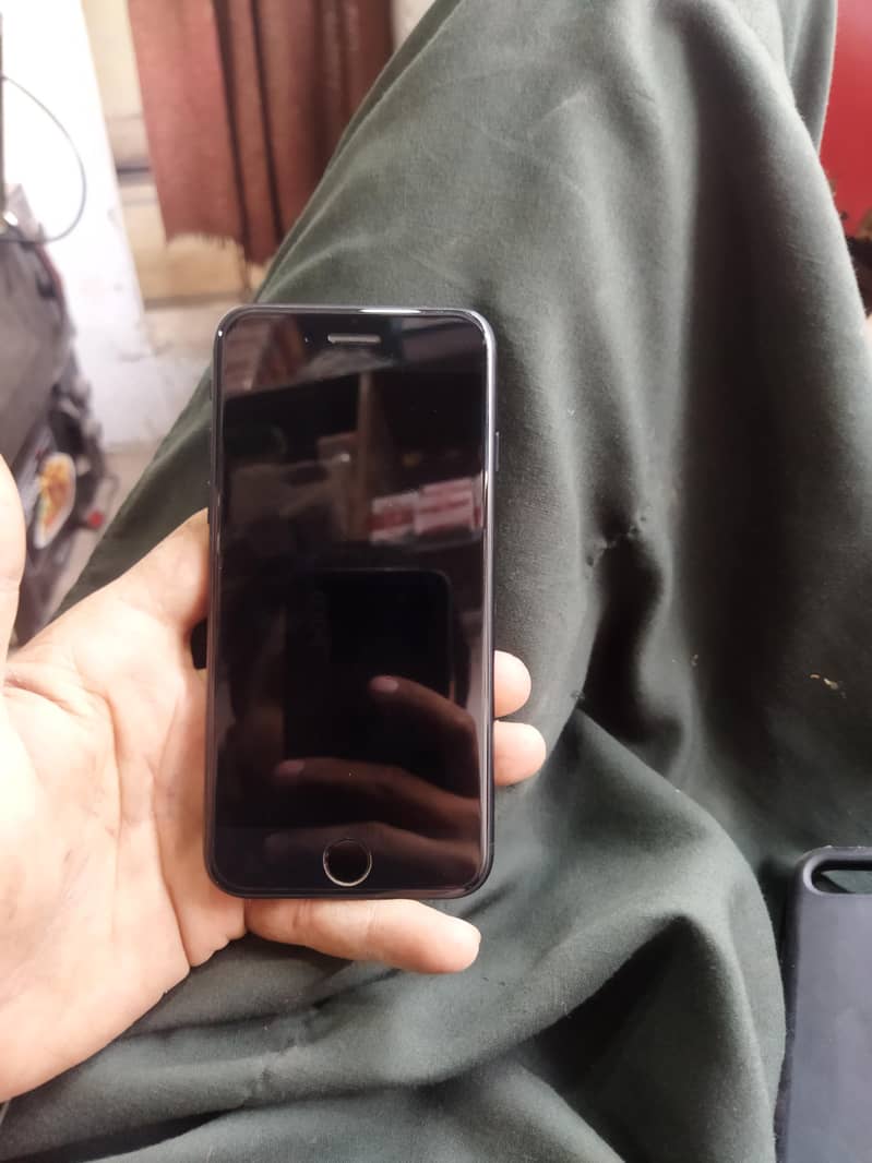 Apple iPhone SE 2