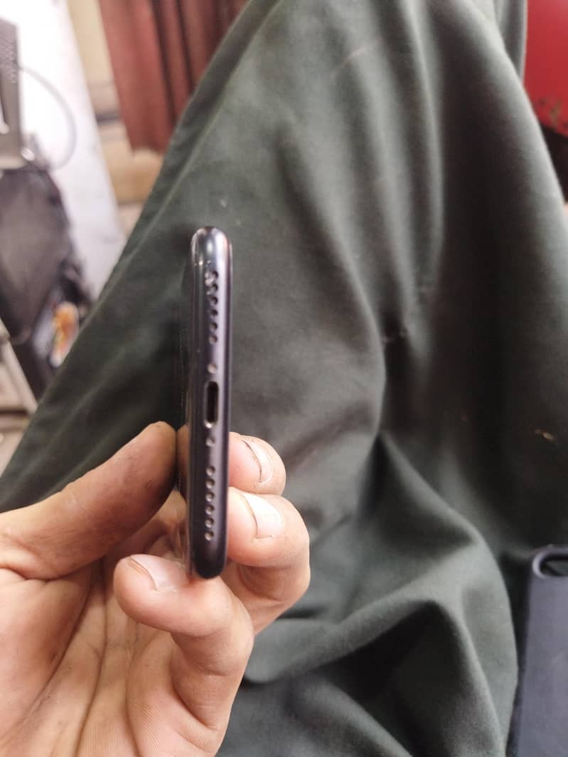 Apple iPhone SE 4