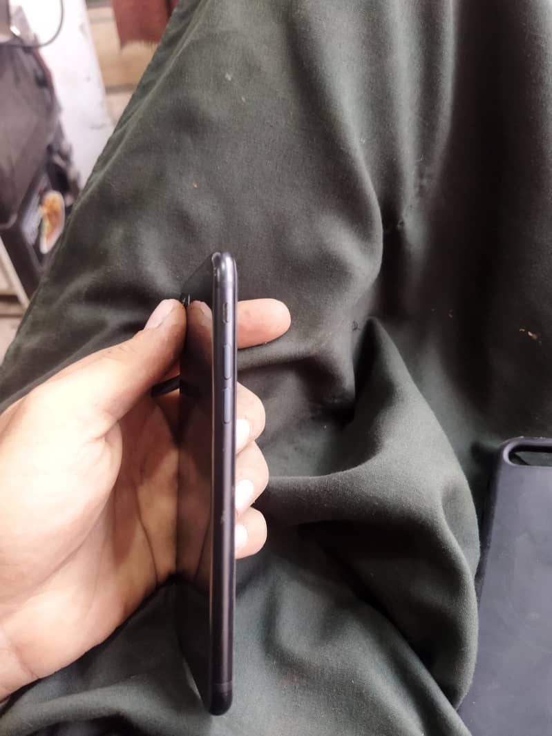 Apple iPhone SE 9