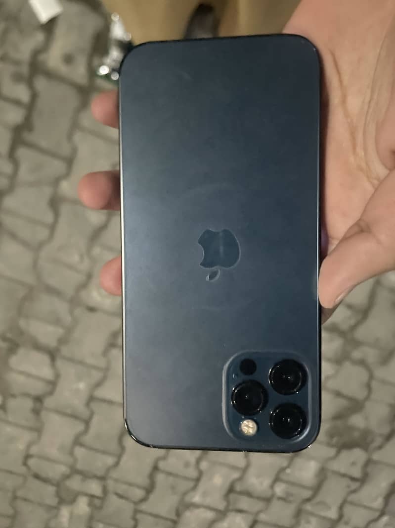 Apple iPhone 12 Pro 2