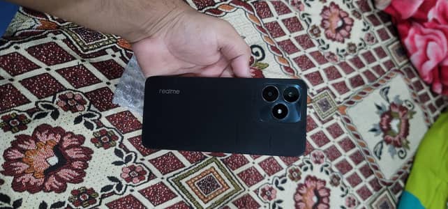 realme c53 6gb 128gb good condition only kit ha