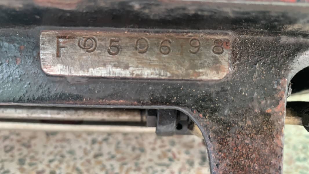 Sewing Machine (perfectly working) 1