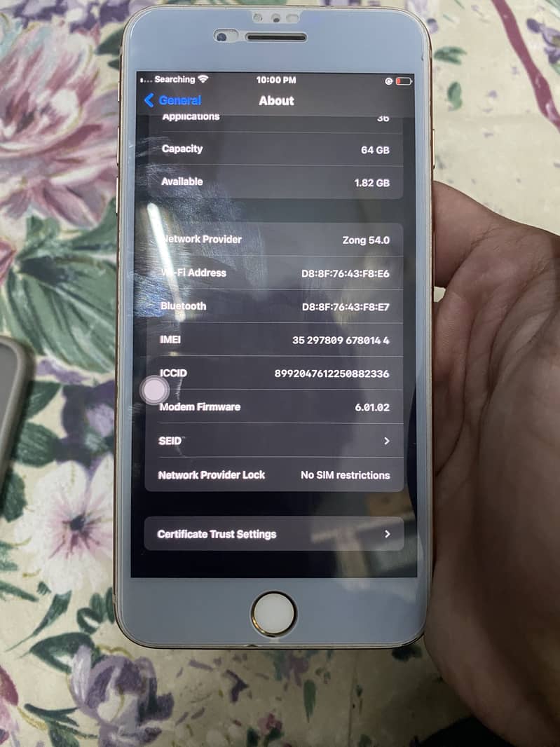 Apple iPhone 8 Plus 0