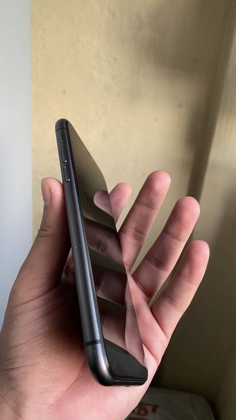 Apple iPhone 11 1