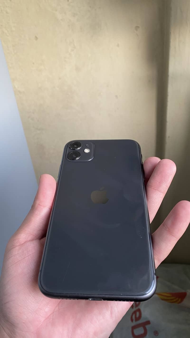 Apple iPhone 11 4
