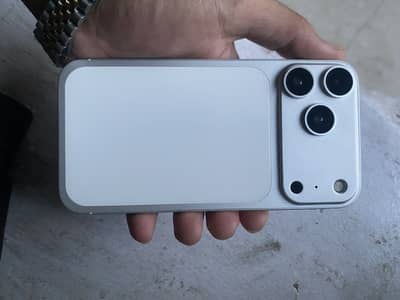 Apple iPhone XR Jv convert 17 pro