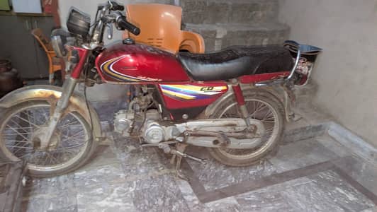 CD 70 2014 model totel original Red Colour