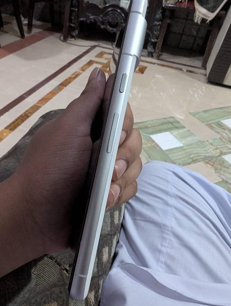 Google Pixel 7 3