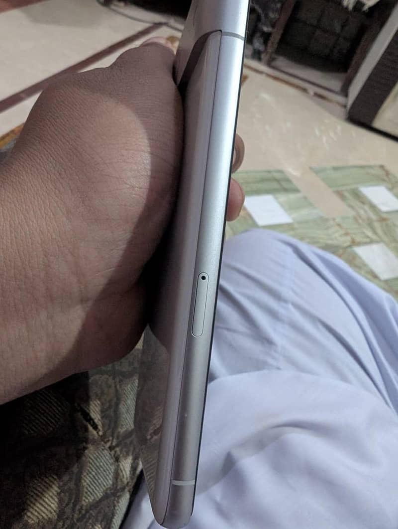 Google Pixel 7 6