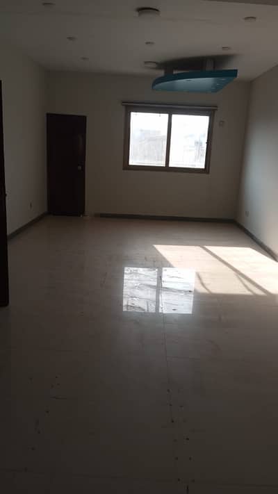 1 Bedroom and Attache balth Defense Phase /2 Ext. For Bachelors