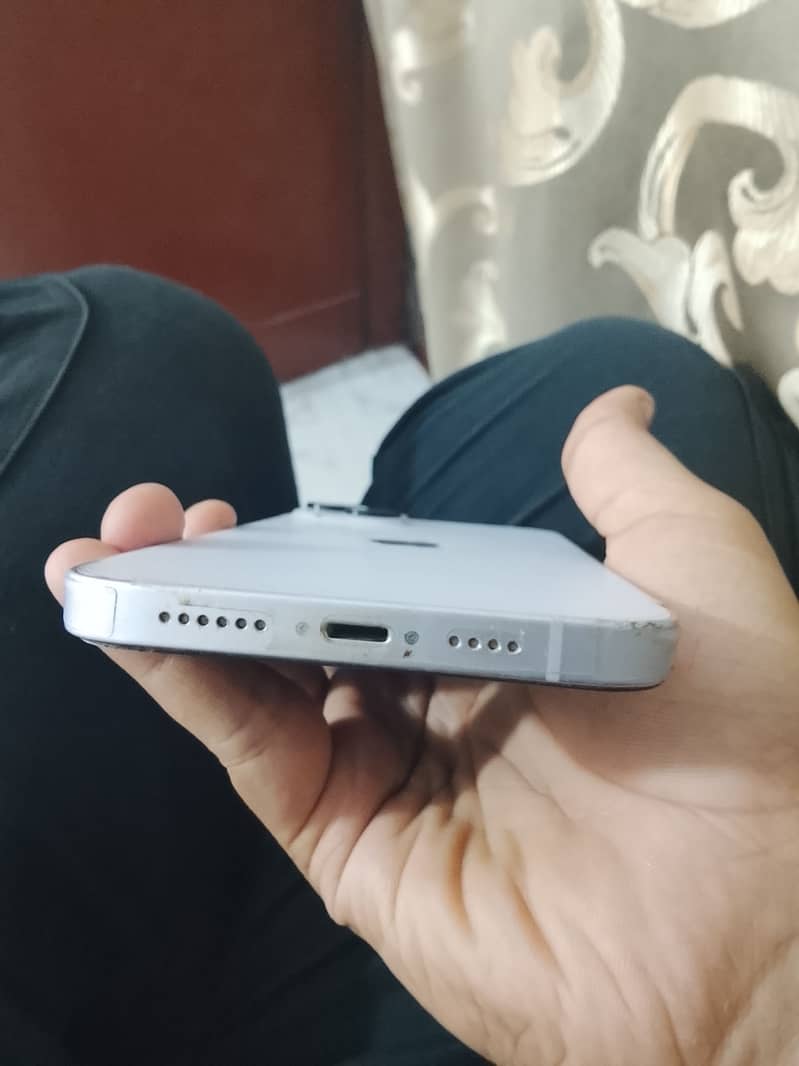 Apple iPhone 14 plus 3