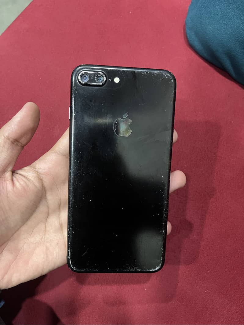 Apple iPhone 7 Plus 1