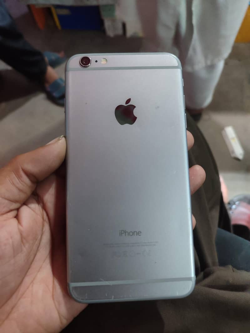 Apple iPhone 6 Plus 1