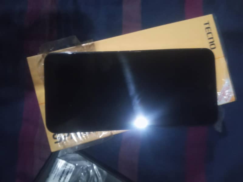 Tecno spark 30 pro 1