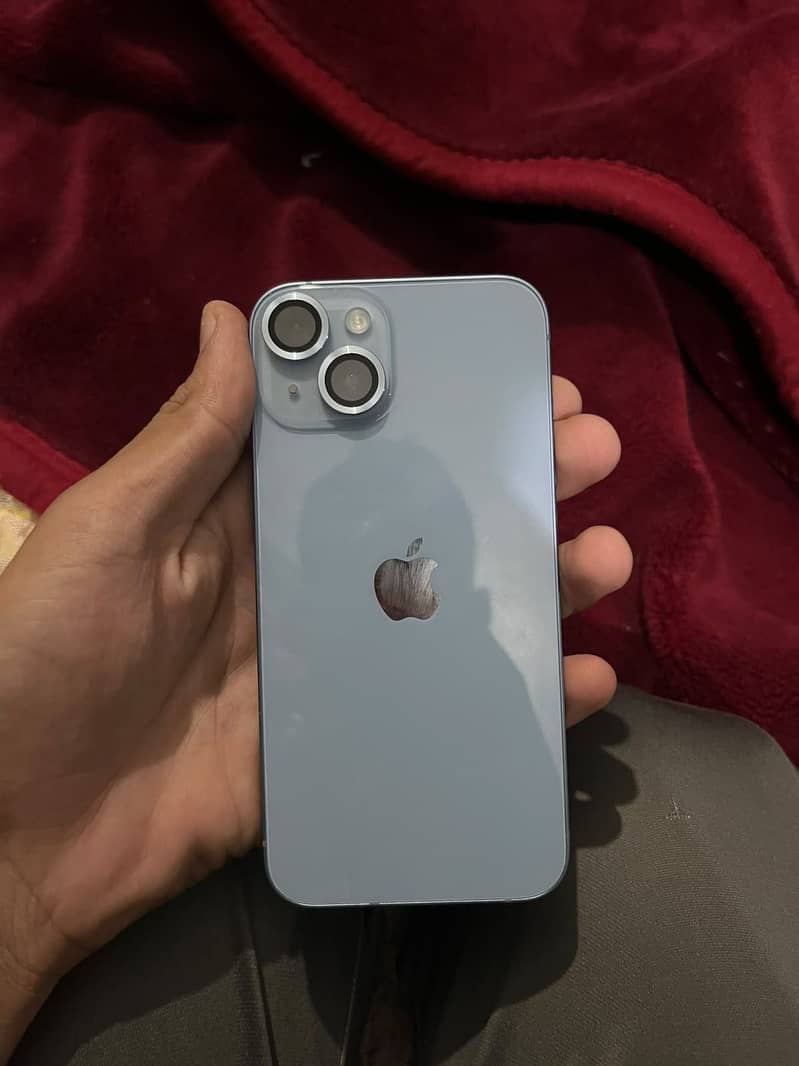 Apple iPhone 14 4