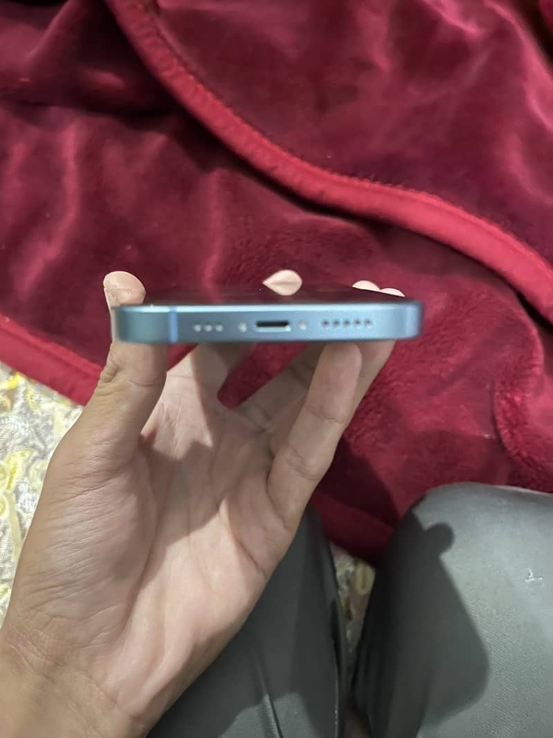 Apple iPhone 14 5