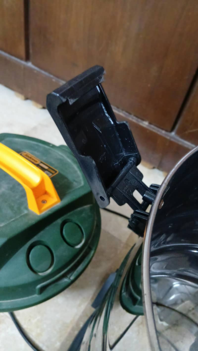 Vacuum Cleaner 12