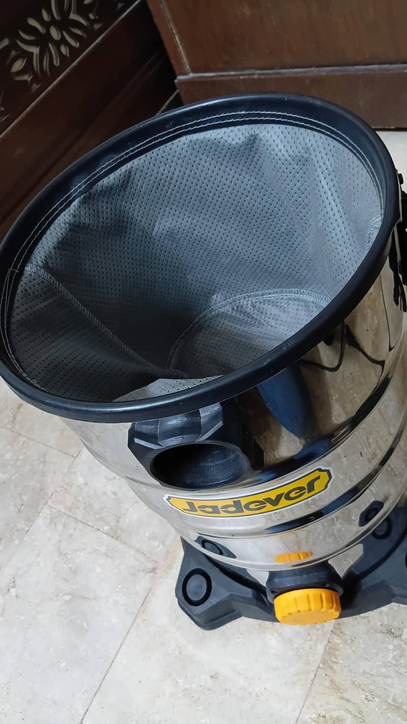 Vacuum Cleaner 17