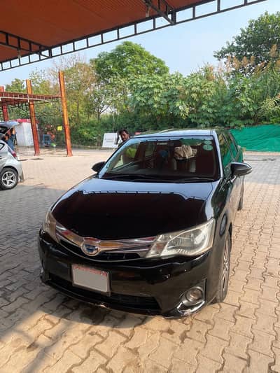 Toyota Corolla Fielder Hybrid 2013