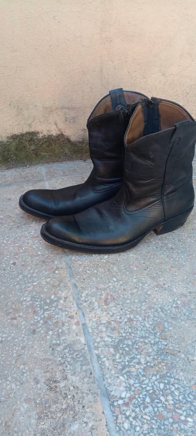 leather cowboy boots