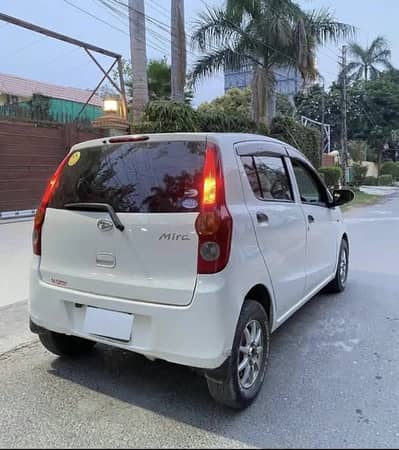 Daihatsu Mira 2012